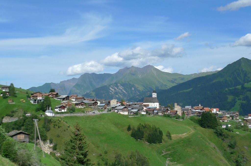 Hotel Alpina Lumbrein Esterno foto